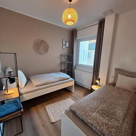 Modern And Central, With 6 Sleeps Apartman Bielefeld