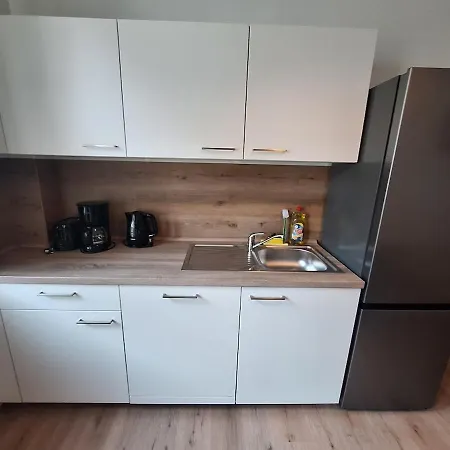 דירה Modern And Central, With 6 Sleeps