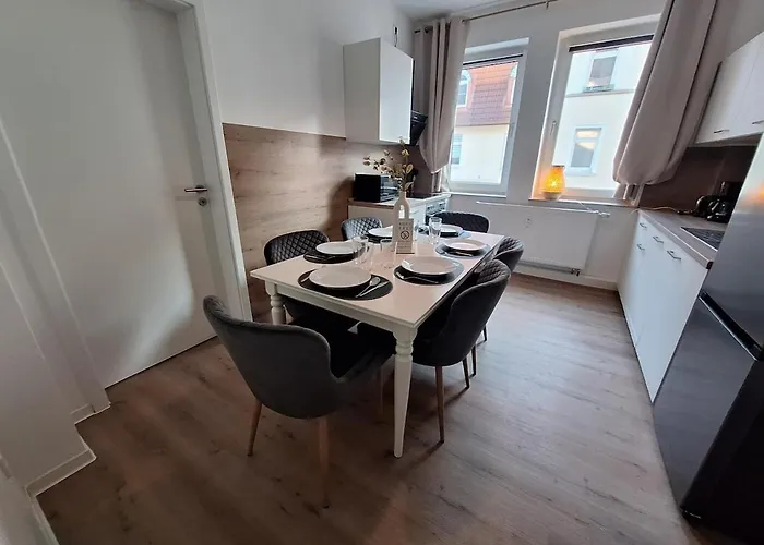 Modern And Central, With 6 Sleeps דירה