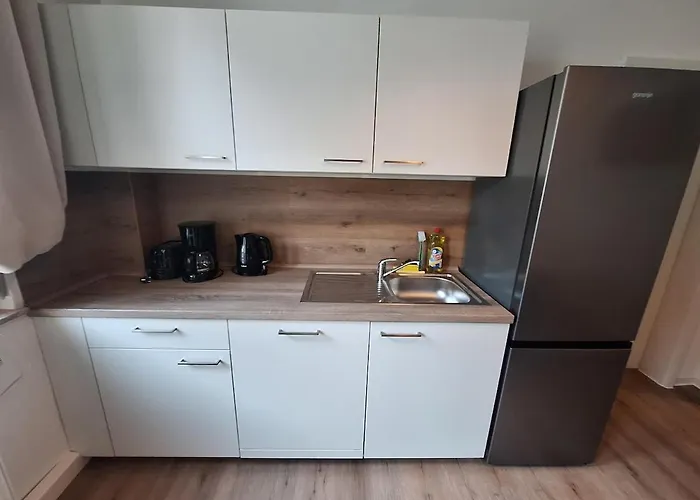 דירה Modern And Central, With 6 Sleeps